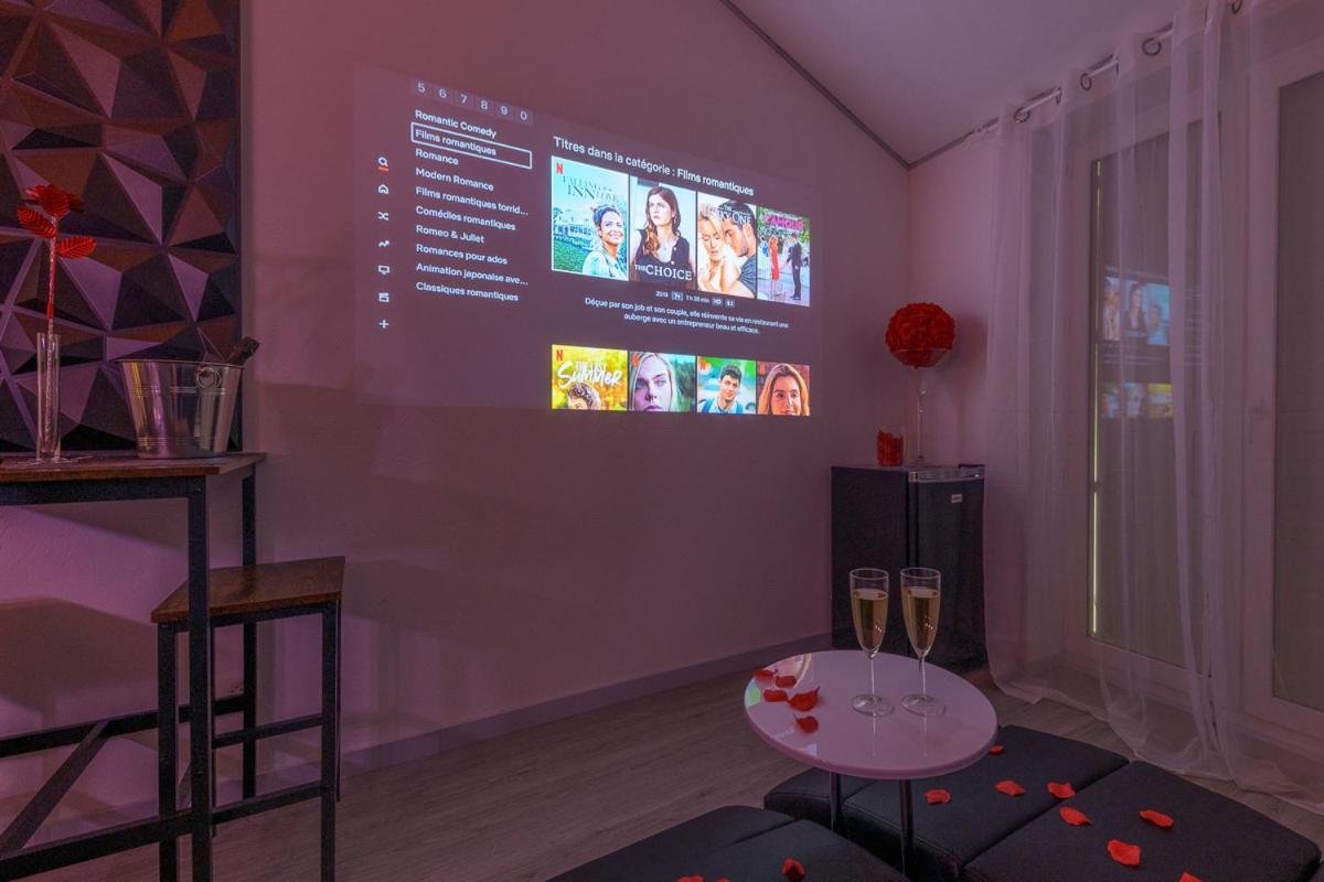 Love Room - Suite Romantique Avec Spa Privatif Le Puy-en-Velay Ngoại thất bức ảnh