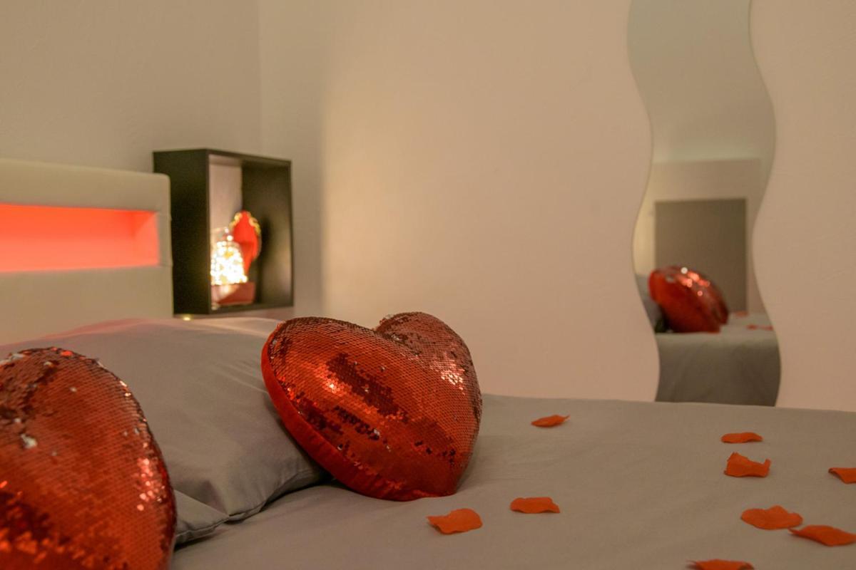 Love Room - Suite Romantique Avec Spa Privatif Le Puy-en-Velay Ngoại thất bức ảnh